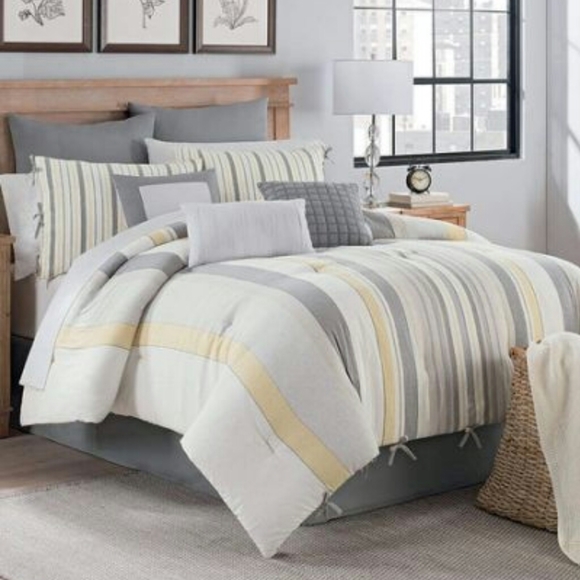 Keeco Other - Keeco Magnolia Stripe 10-Pc. Queen Comforter Set
C